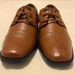NWOT Easy Strider Boys Dress Shoes - Size 2